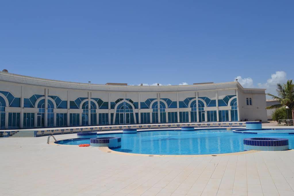 Hamdan Plaza Hotel Salalah, An Htg Hotel Extérieur photo