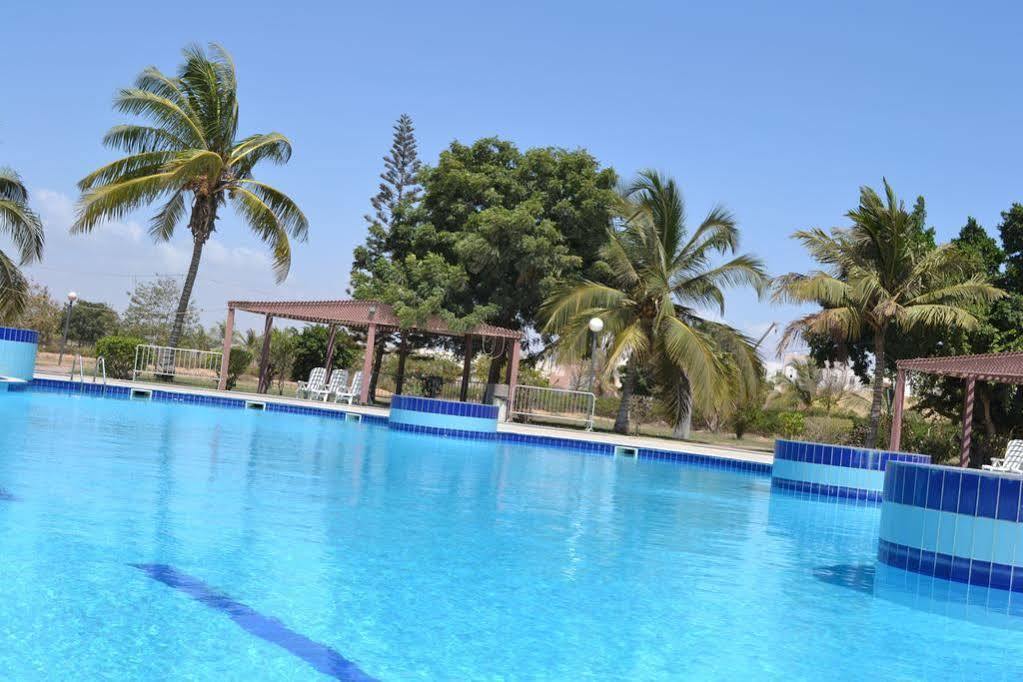 Hamdan Plaza Hotel Salalah, An Htg Hotel Extérieur photo